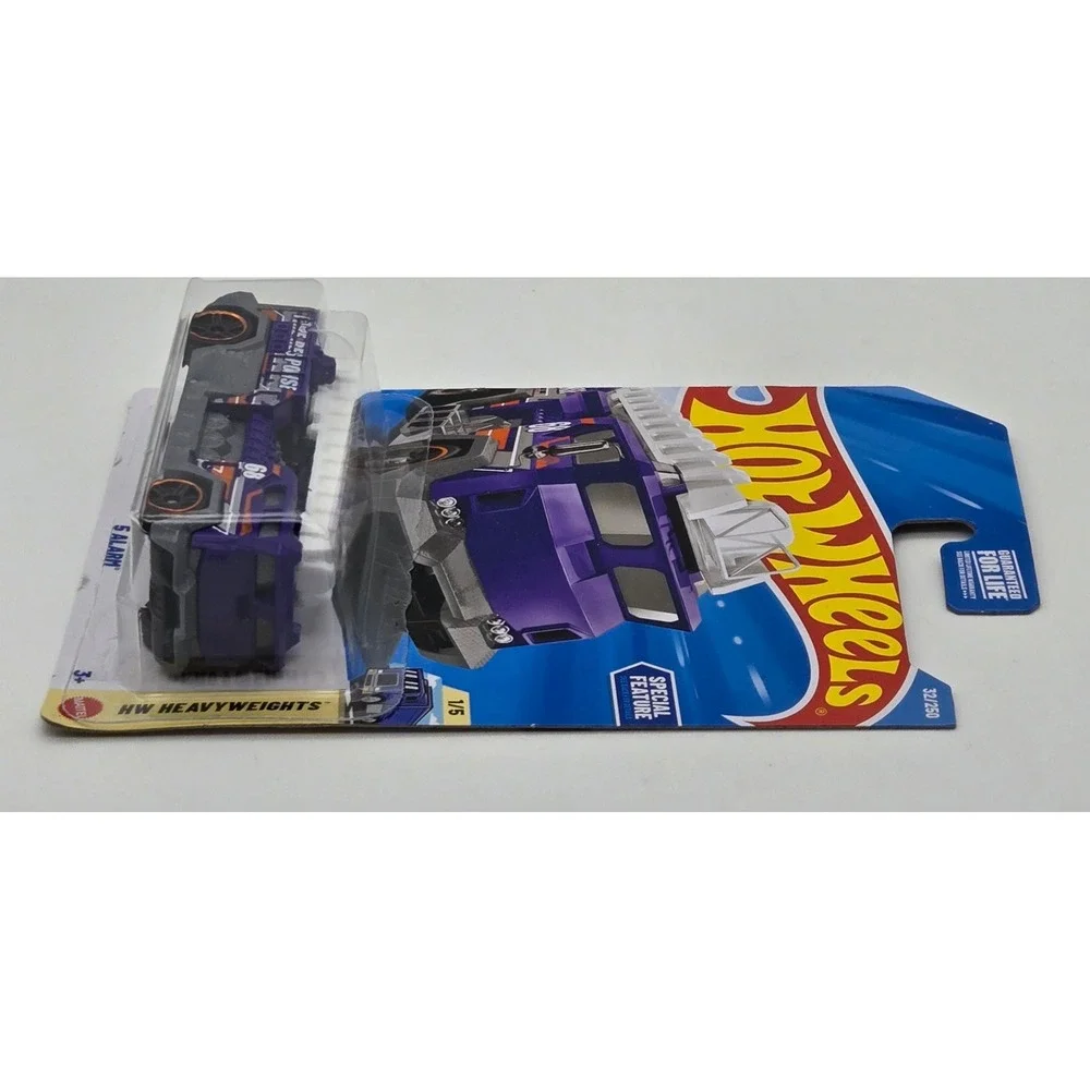 Hot Wheels 5 Alarm HW Heavyweights‎ Kids Unisex 1:64 Purple Fire Truck 32/250